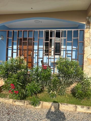 Oneworld Guesthouse & Events Centre Accra Bagian luar foto
