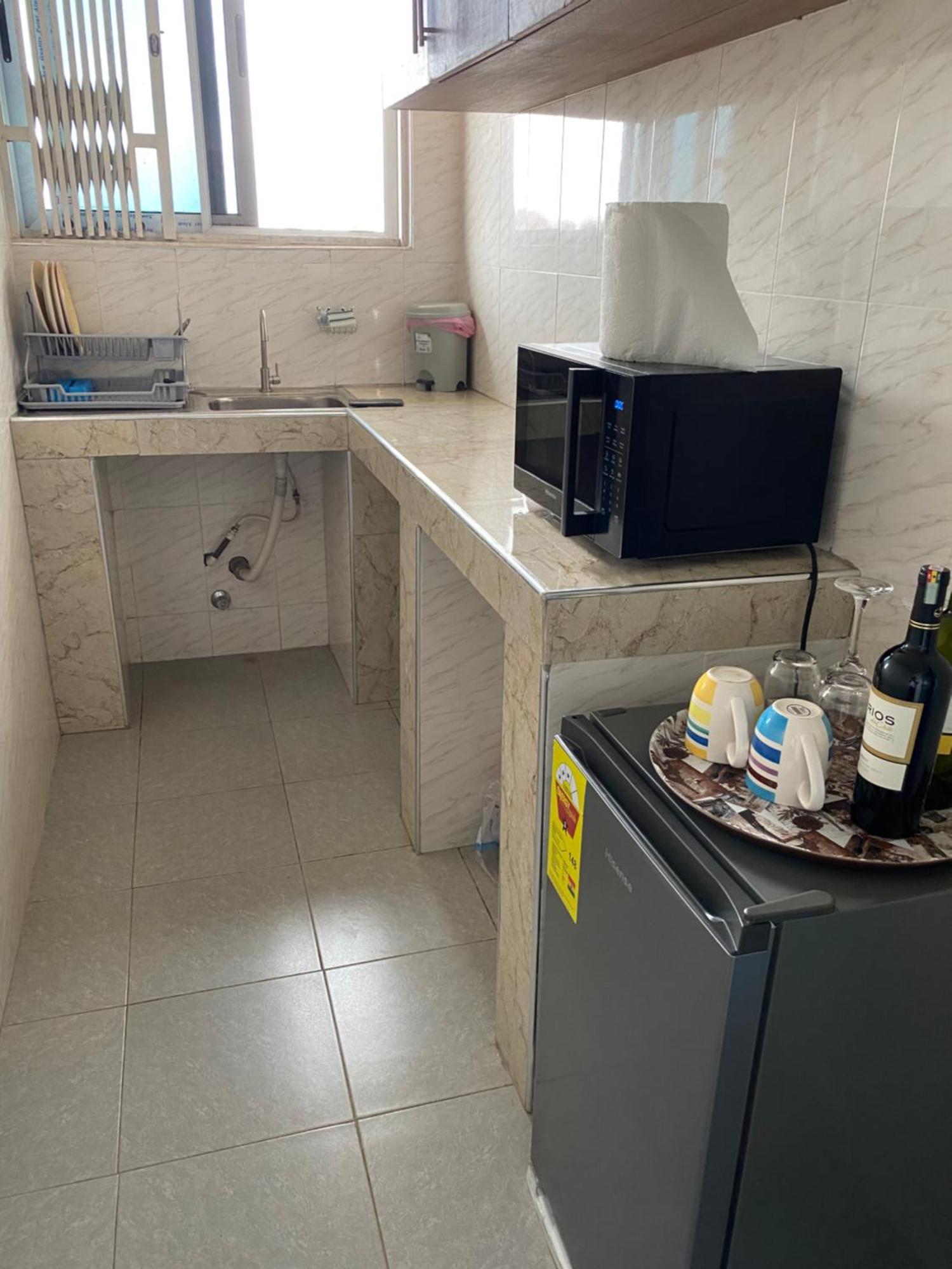 Oneworld Guesthouse & Events Centre Accra Bagian luar foto