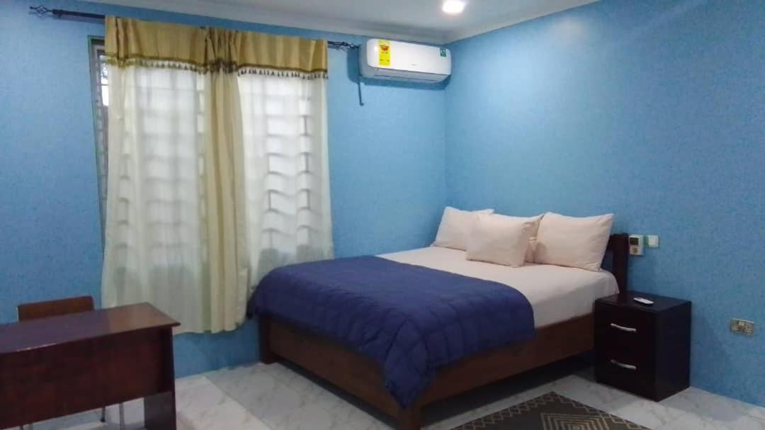 Oneworld Guesthouse & Events Centre Accra Bagian luar foto